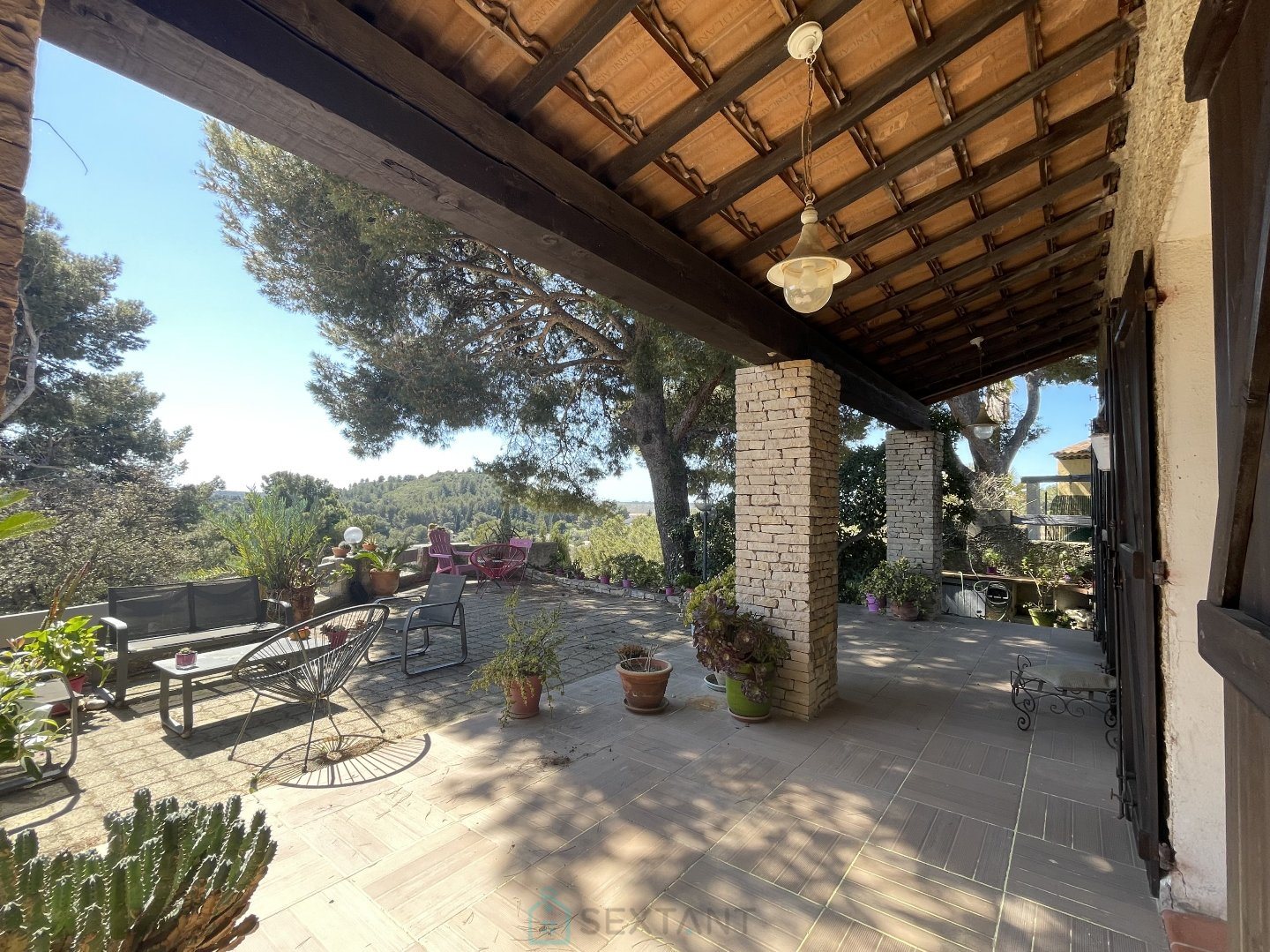 Maison à vendre, 211m², Saint-Mitre-les-Remparts