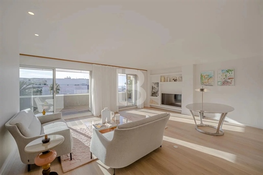 Penthouse avec vue mer à vendre à Cannes