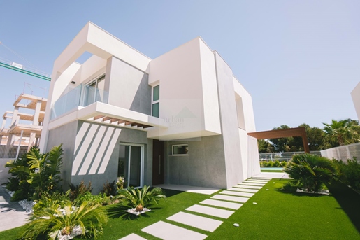New build villa located in Sierra Cortina, Finestrat