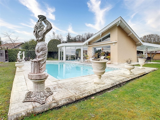 Villa con piscina en terreno de 1046 m² en Ballaison