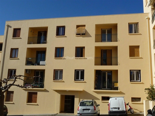 Wohnung T4 - 85 m² - Stadtzentrum von Calvi