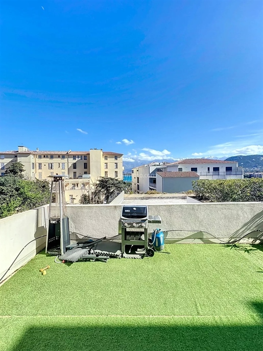 T2 renovated - Calvi city center - Terrace with sea view