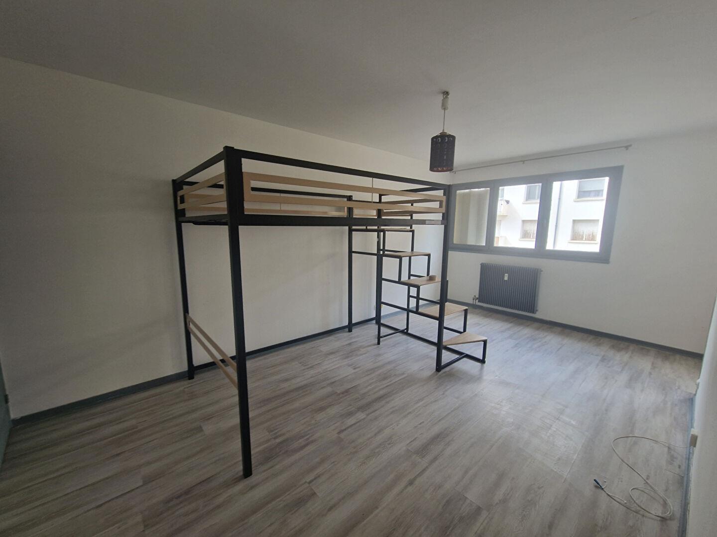 Appartement à louer, 30m², Saint-Etienne