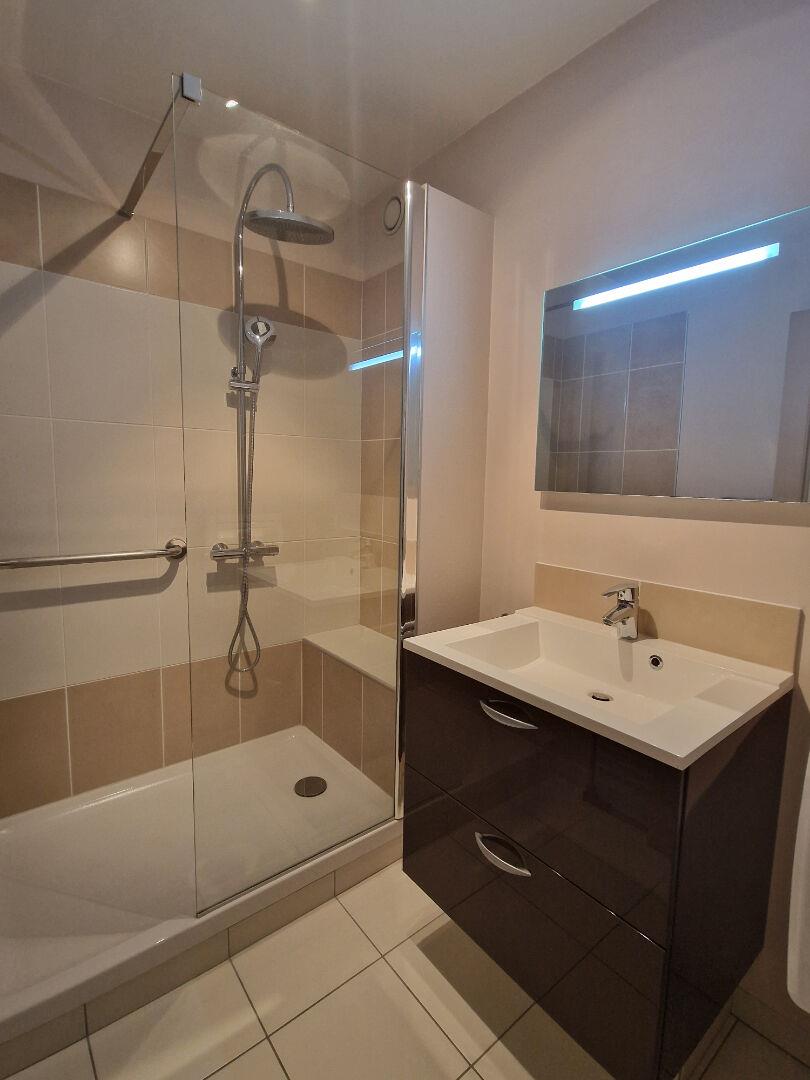 Appartement à louer, 70m², Saint-Etienne