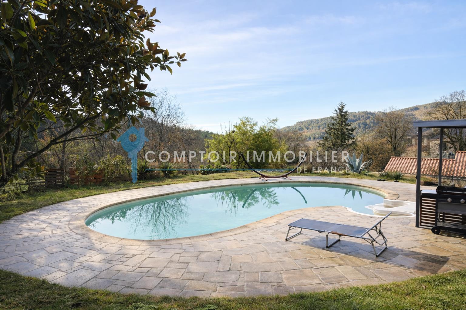 Maison à vendre, 116m², Ailhon