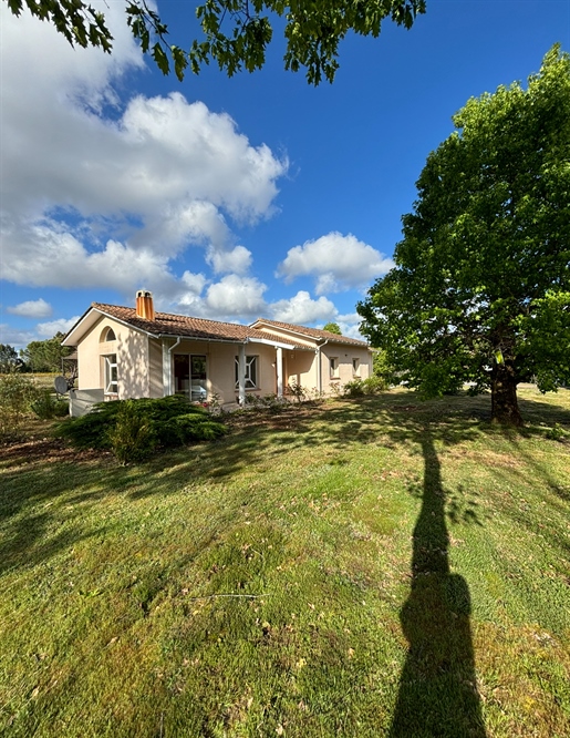 Maison 6 Pièces De 121 M2 Sur Parcelle De 2995 M2