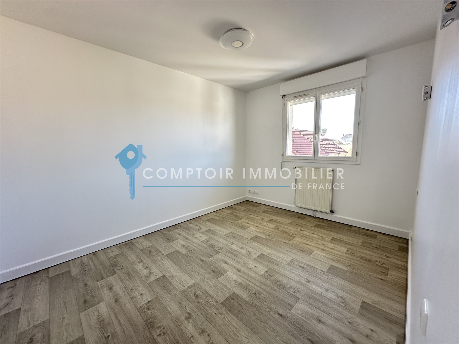 Appartement à louer, 65m², Ardelu