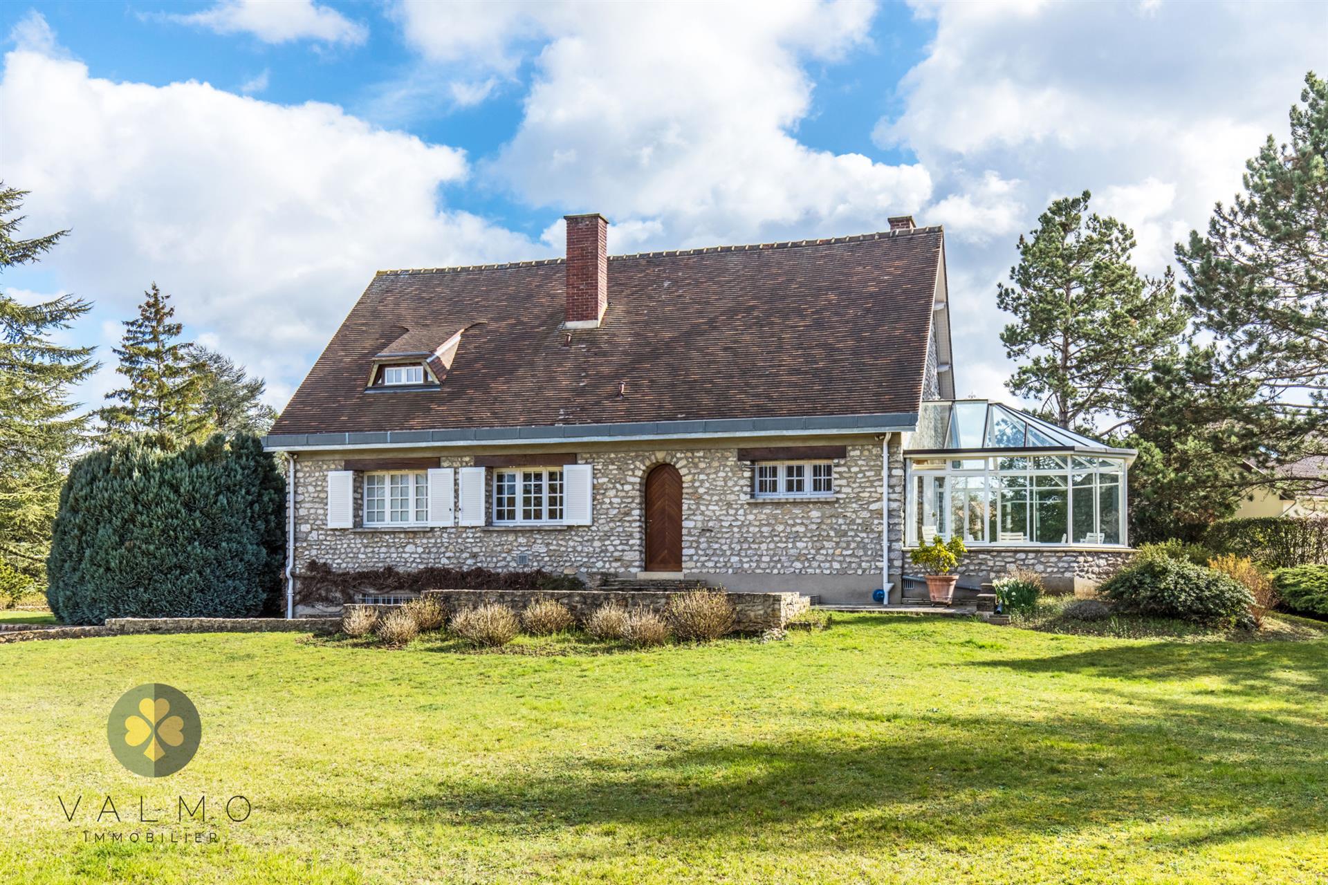 Dept Yvelines (78) Septeuil + Character house for sale