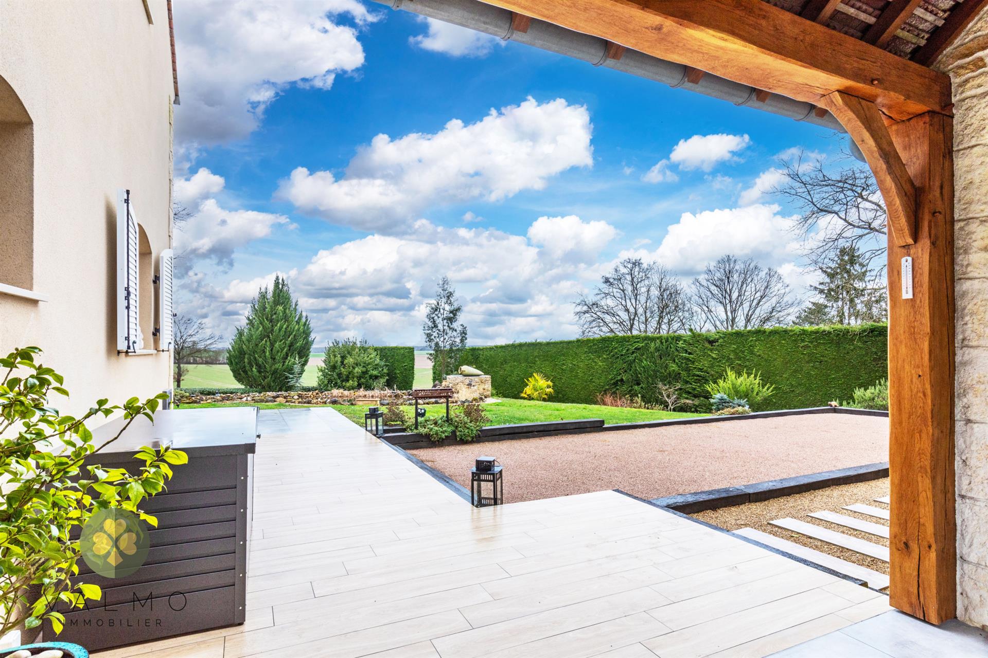 Dept Yvelines (78) Thoiry + For sale House of 185 m2 + Guest House of 81 m2