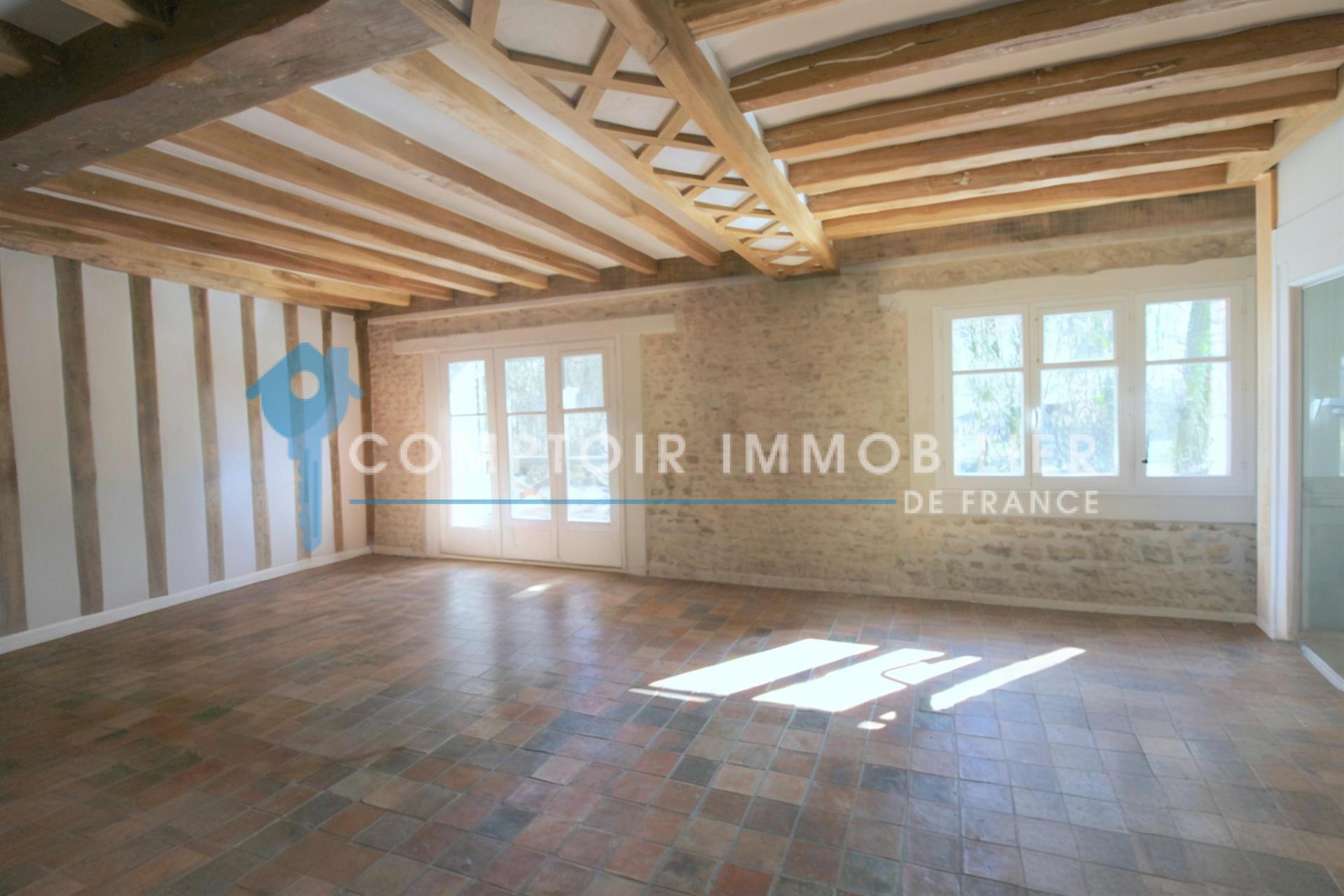 For sale Dpt Eure (27) near Pacy sur Eure Moulin 353 m2 with swimming pool on land of 5542 m2 on the