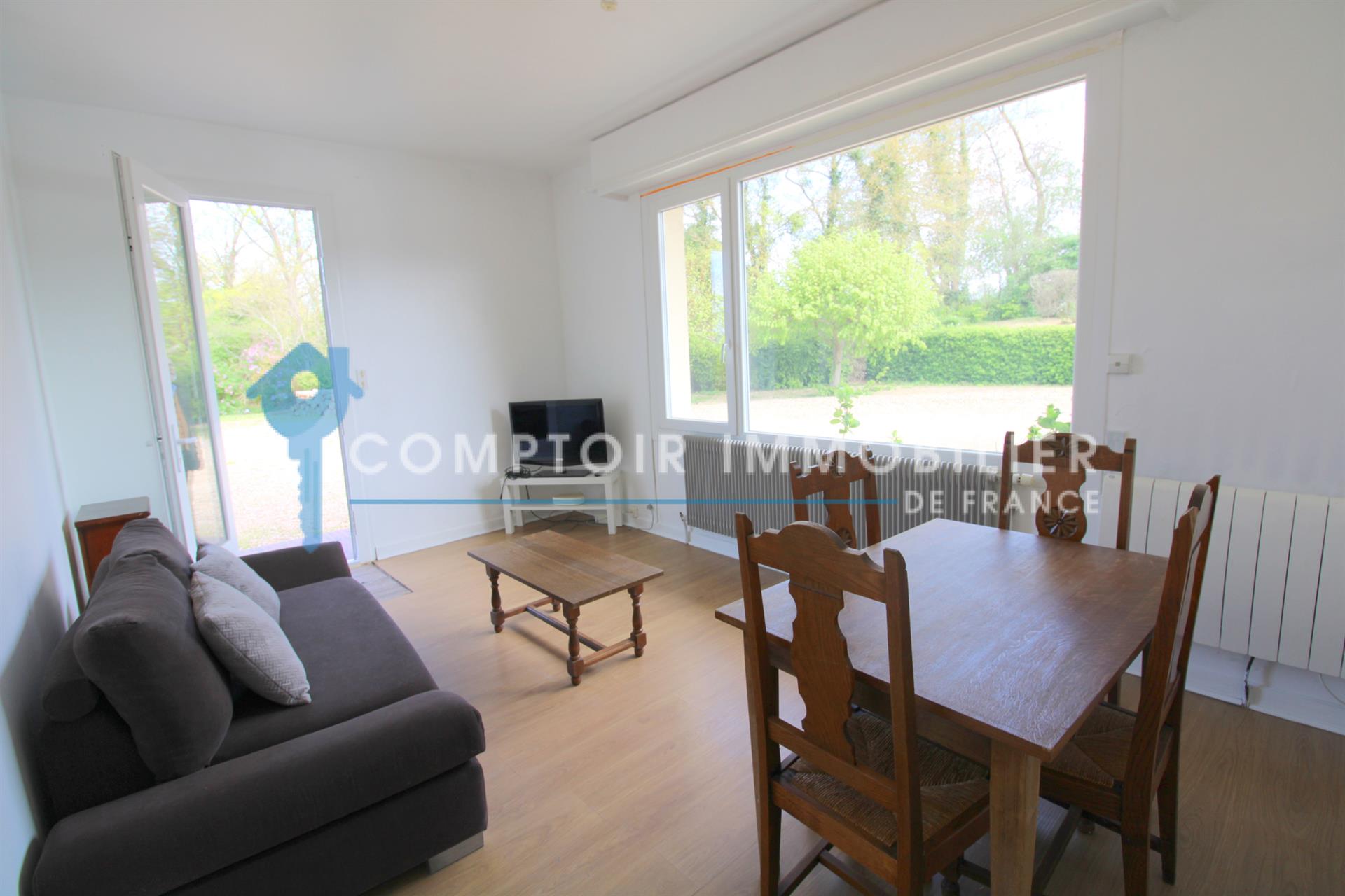 Dpt Eure (27) for sale near Beaumont le Roger house 317 m2 on land of 4,400 m2