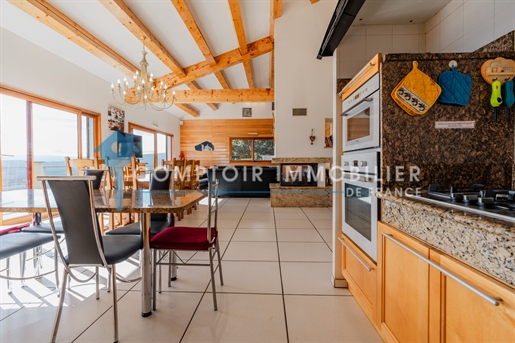 For Sale Exceptional chalet of 388 m2 with panoramic view 66210 Les Angles