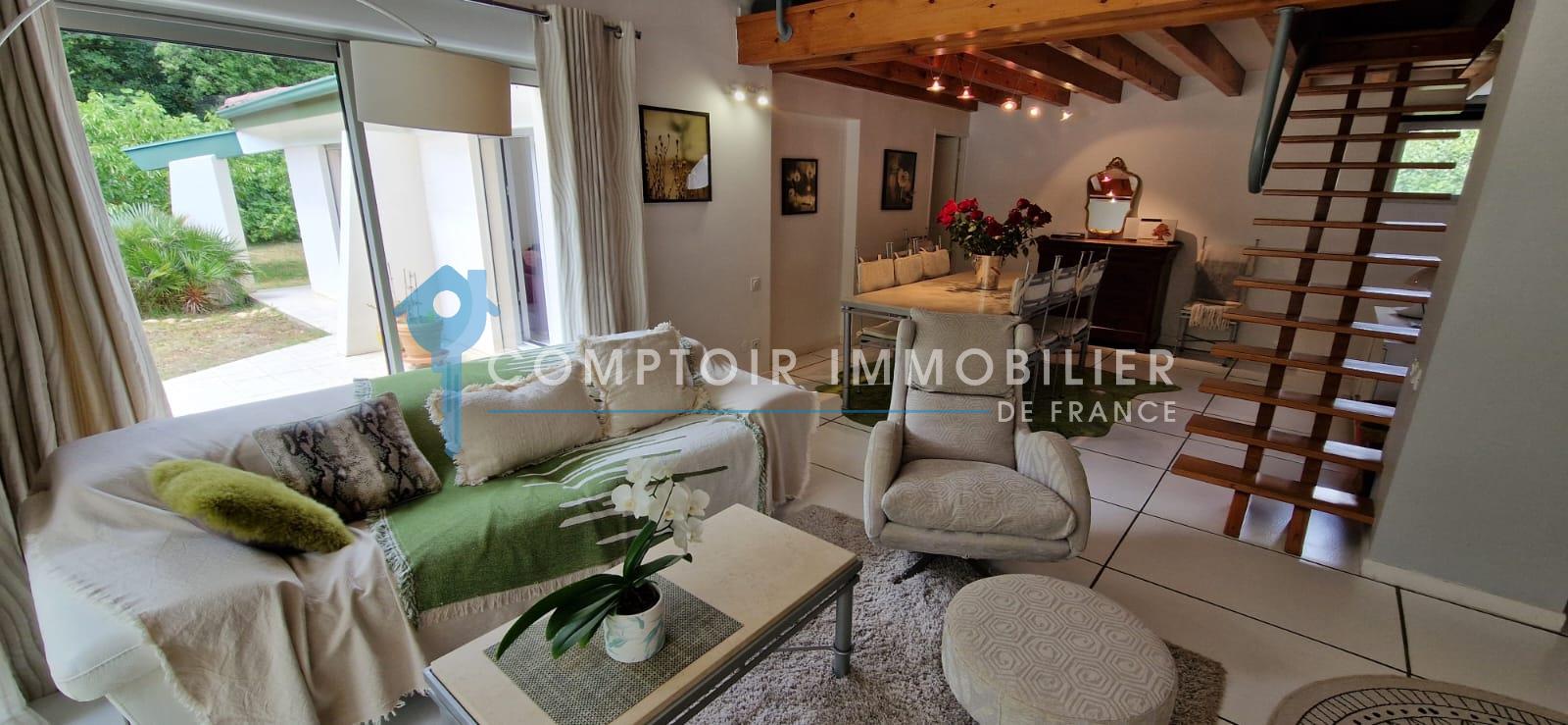 Maison à vendre, 160m², Montélier