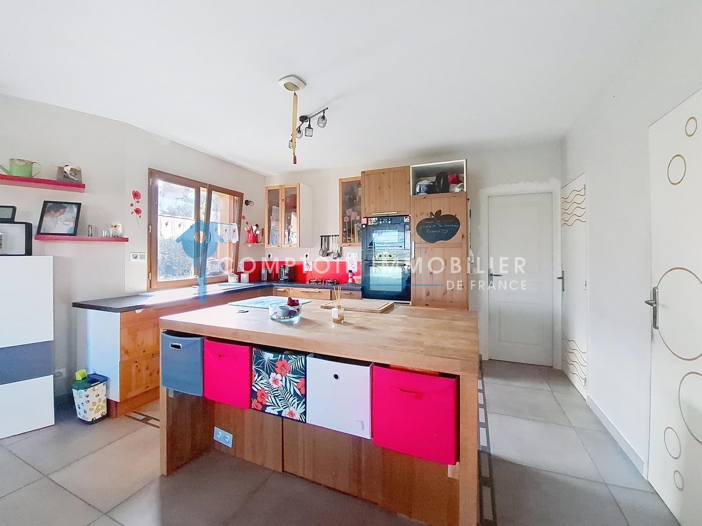 Maison à vendre, 102m², Tullins