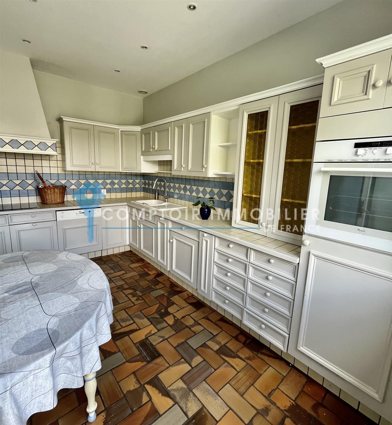 Compra: Vivenda (17000)