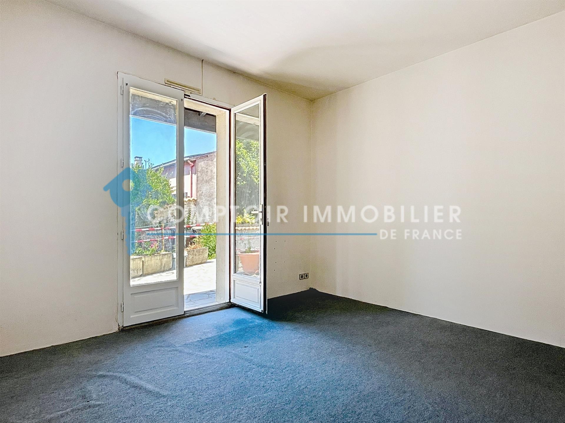 Compra: Vivenda (17000)