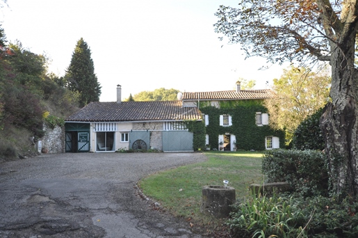 Beautiful property with swimming pool and outbuildings on approximately 4.8 ha