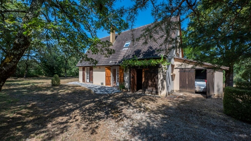 Secteur Sarlat - Maison contemporaine avec beau terrain de 4270