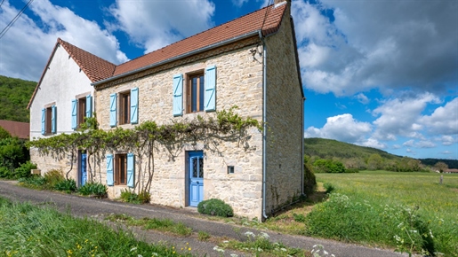 Exclusivite - Spacieuse et lumineuse Propriété de caractère sur