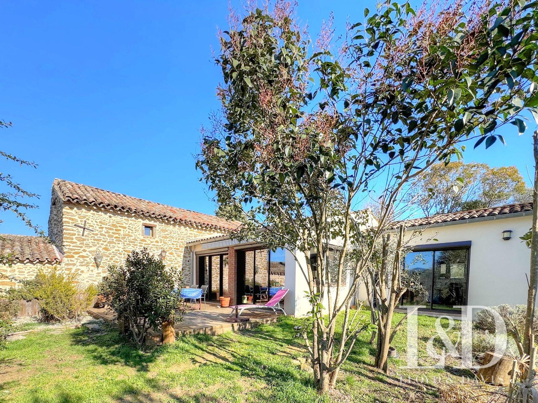 Compra: Vivenda (30500)