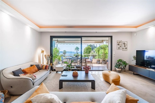 Cannes Californie - Splendide appartement 4 pièces récemment renové avec vue mer panoramique