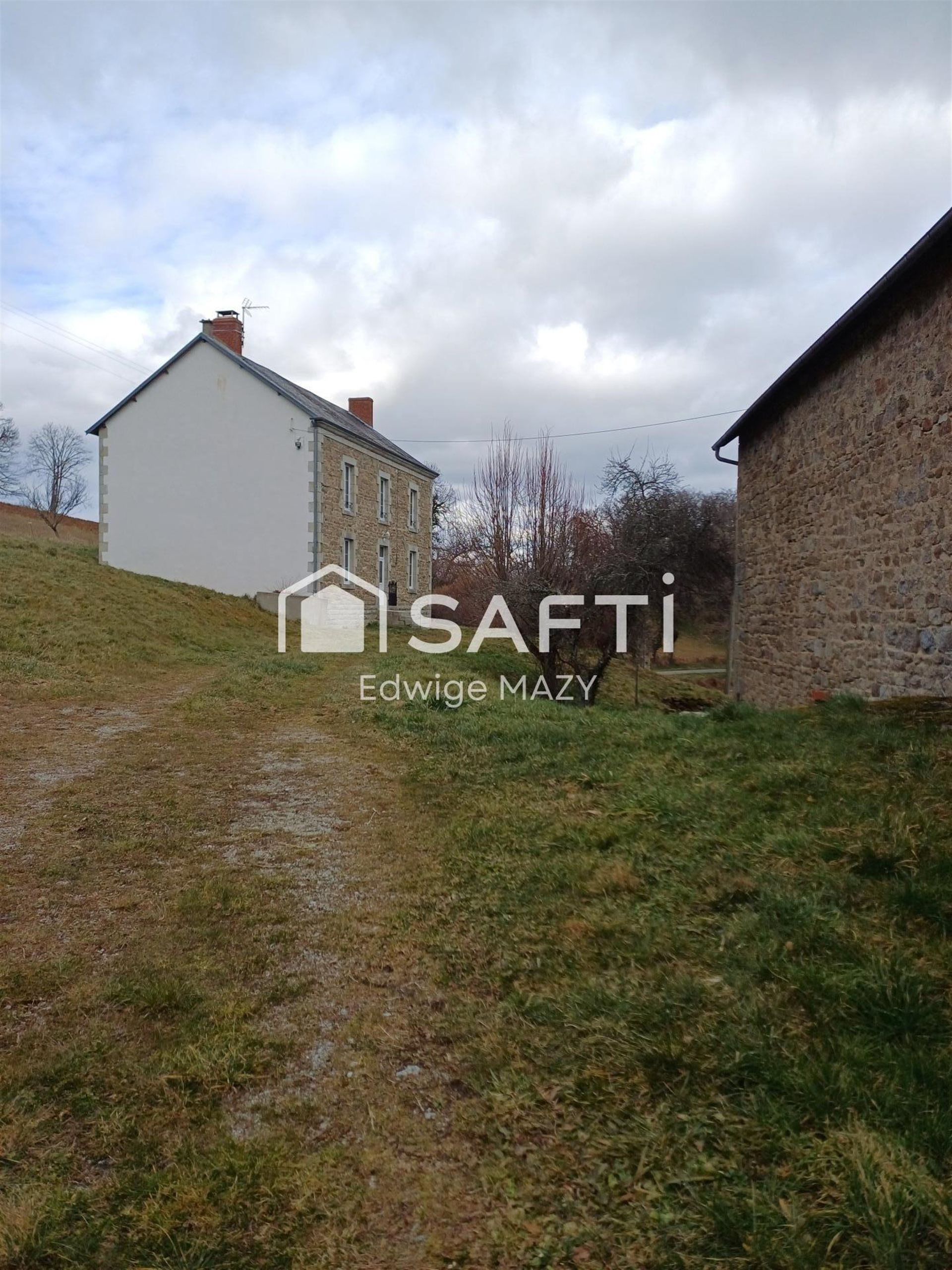 Maison à vendre, 162m², Arfeuille-Châtain