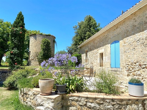 Dpt Gironde (33), for sale property in Saint Sulpice De Pommiers