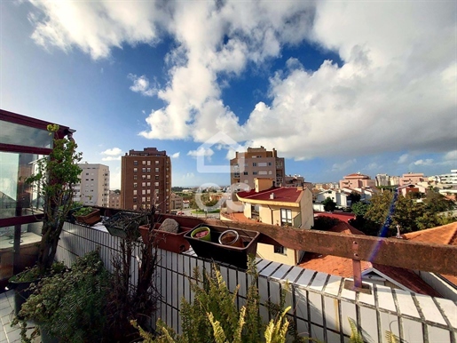 Apartamento T2 com Terraço para venda em Vila Nova de Gaia