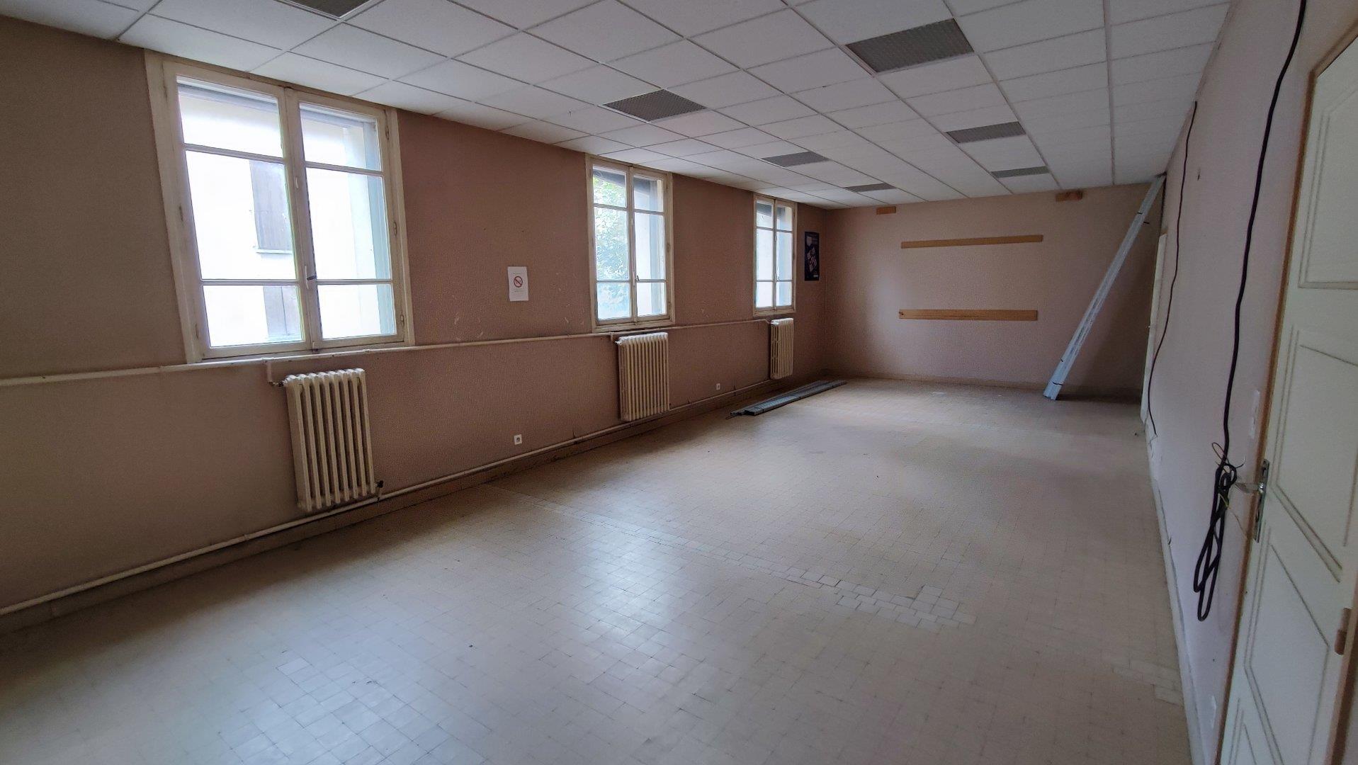 Appartement à vendre, 470m², Decazeville