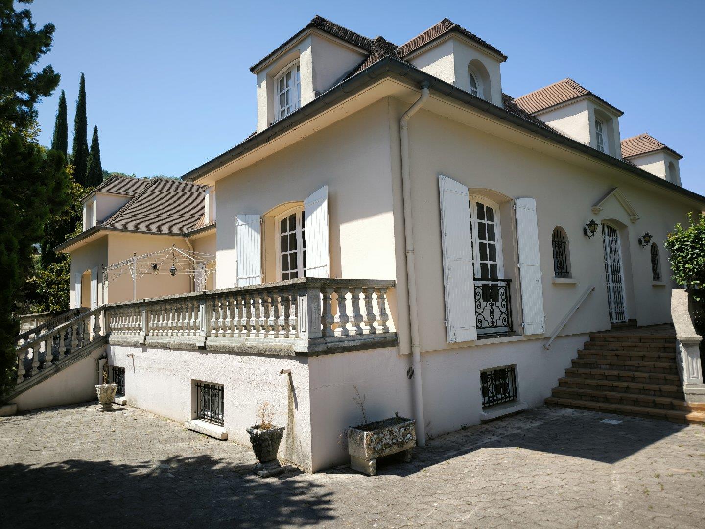 Maison à vendre, 330m², Foix