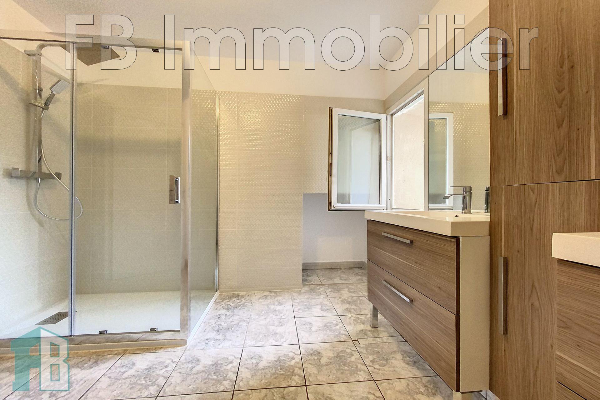 Appartement à vendre, 79m², Eyguières