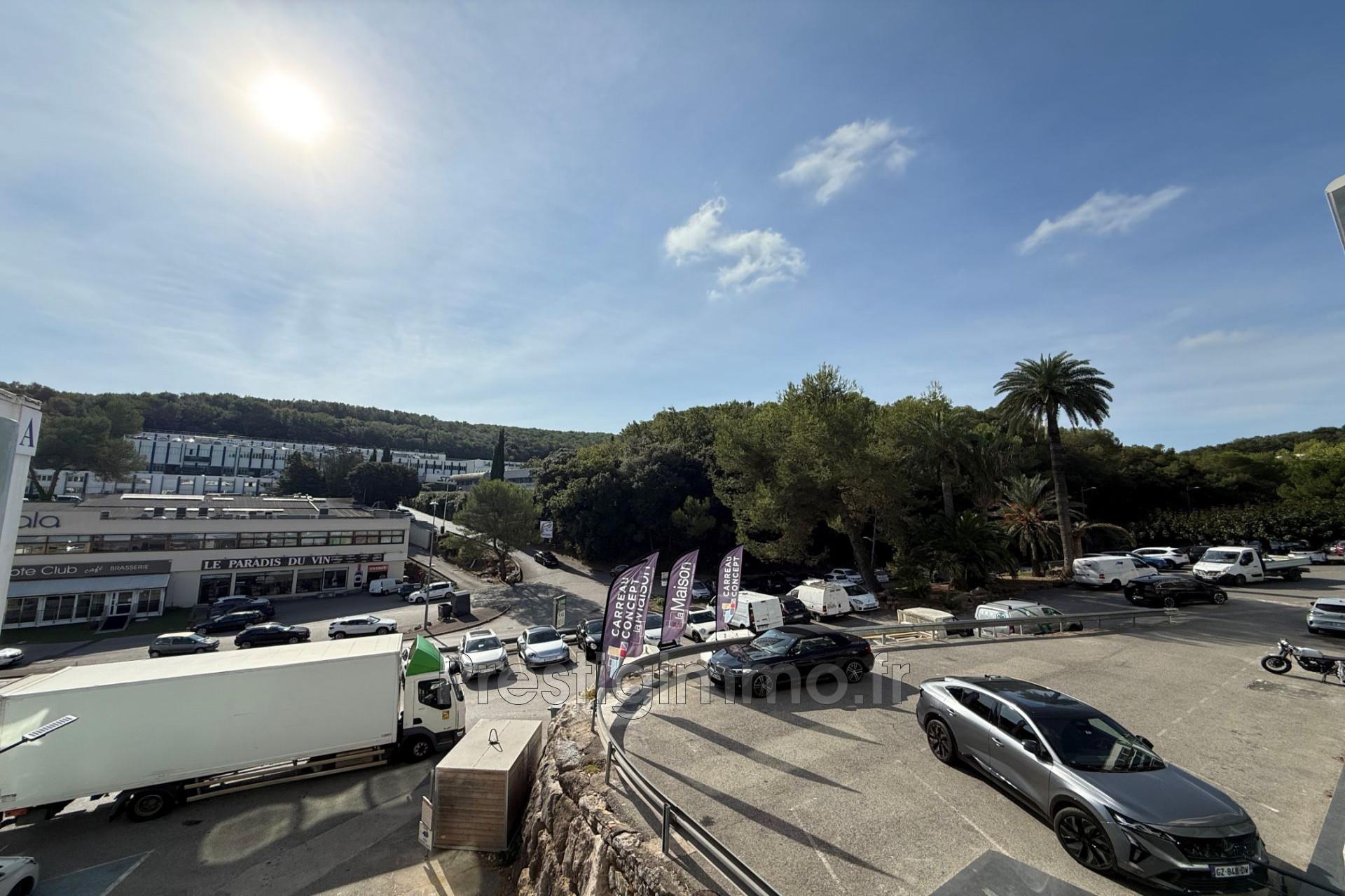 Maison à louer, 24m², Vallauris