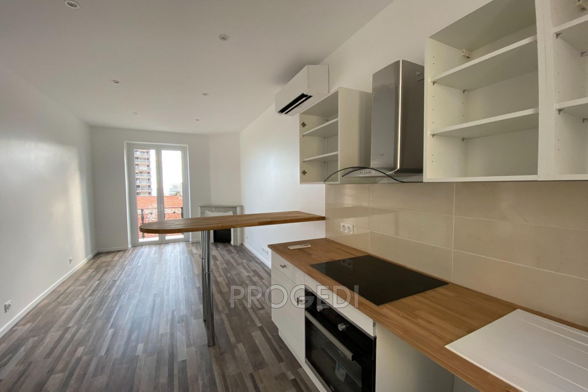 Appartement à louer, 33m², Beausoleil