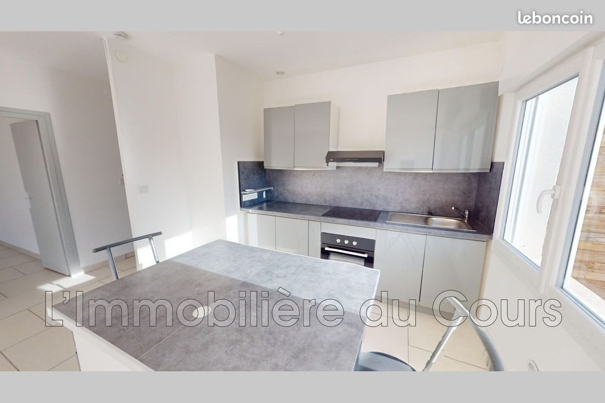Appartement à louer, 45m², Marignane