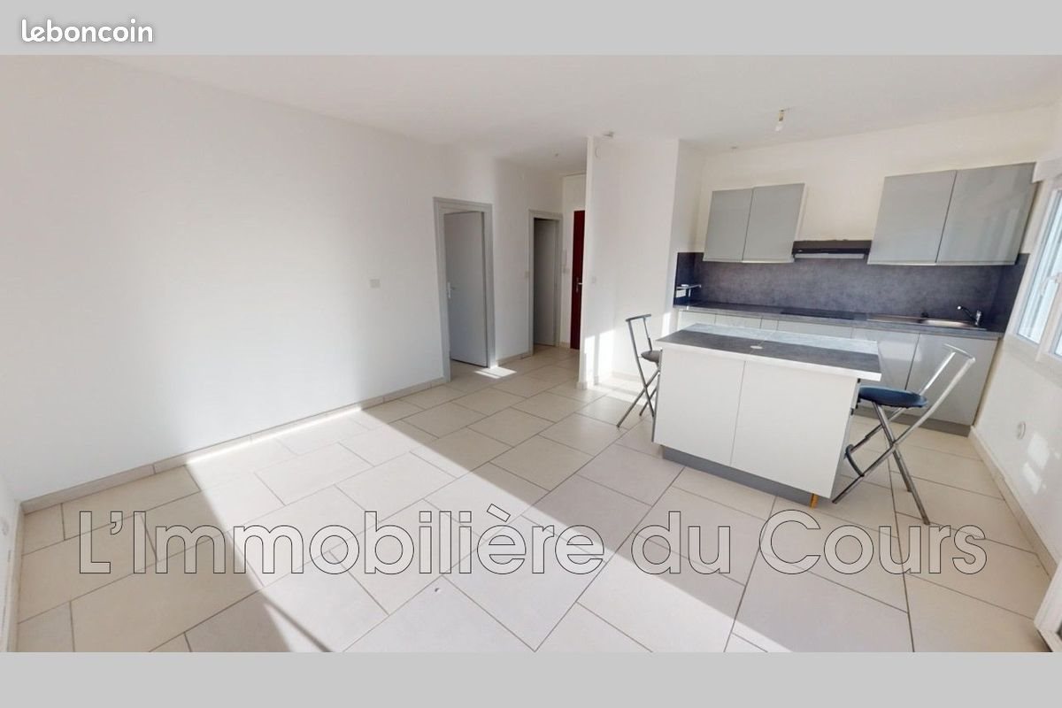 Appartement à louer, 45m², Marignane