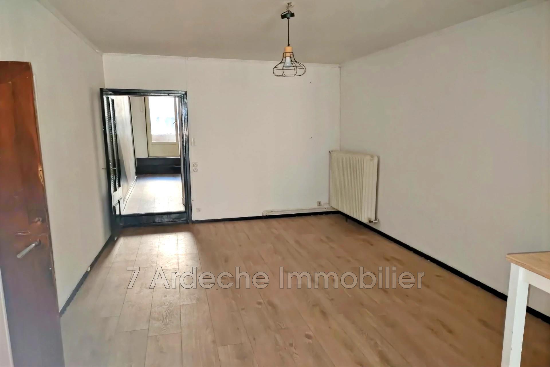 Maison à louer, 75m², Villeneuve-de-Berg