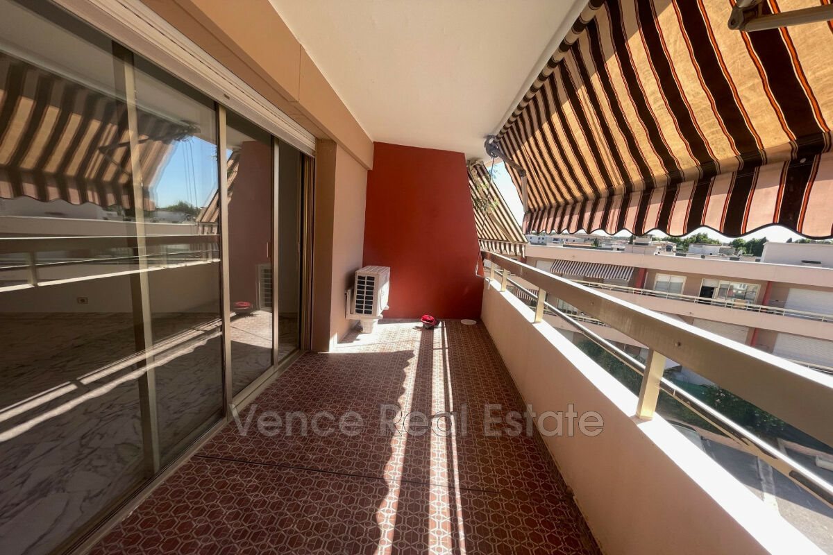 Appartement à louer, 28m², Vence