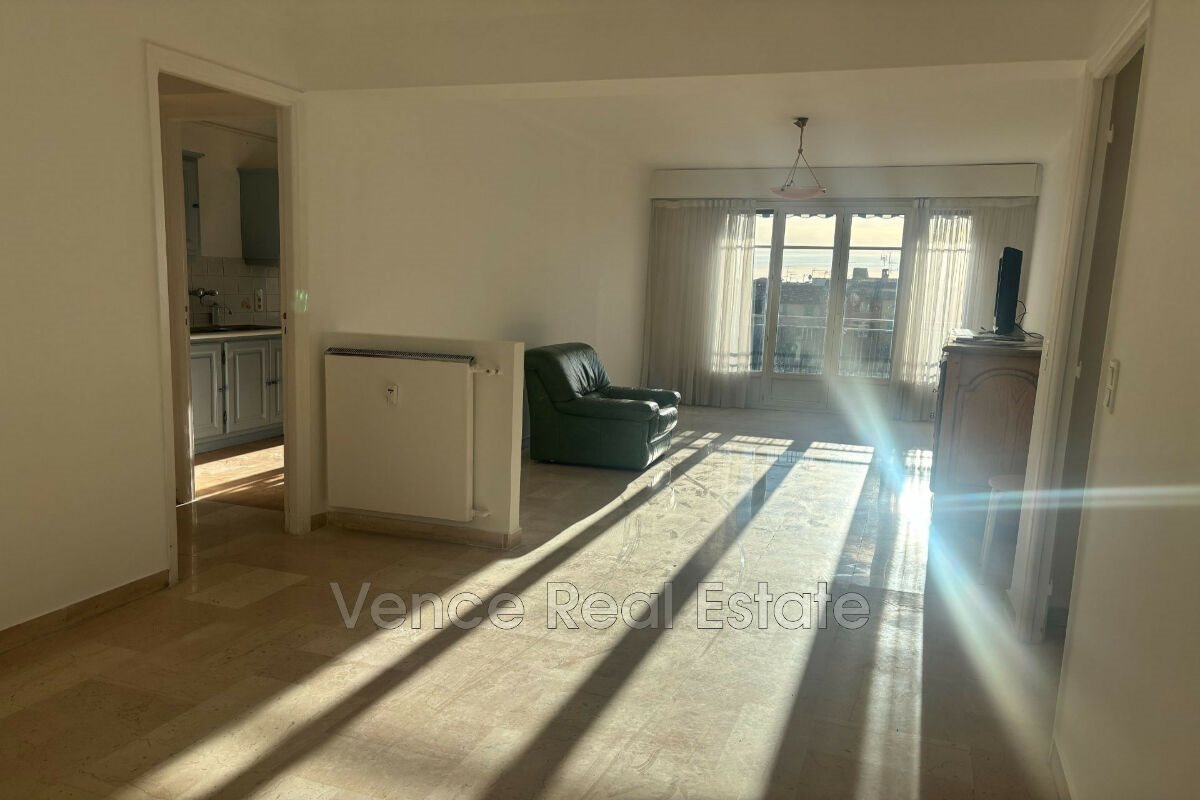 Appartement à louer, 90m², Vence