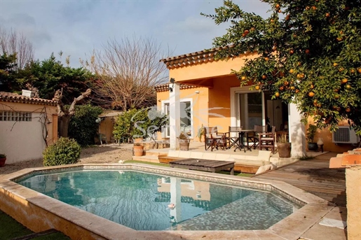 Nice T4 Villa Sets On 600 M² With Pool
