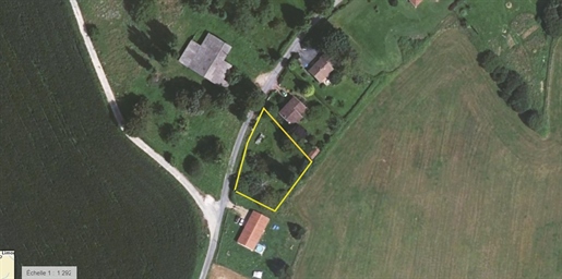 Building plot in a quiet area of Saint-Priest-Les-Fougères