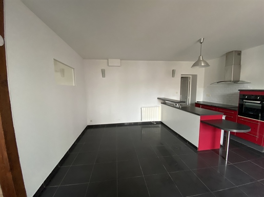 Appartement T1 bis avec stationnement et terrasse vendu loué