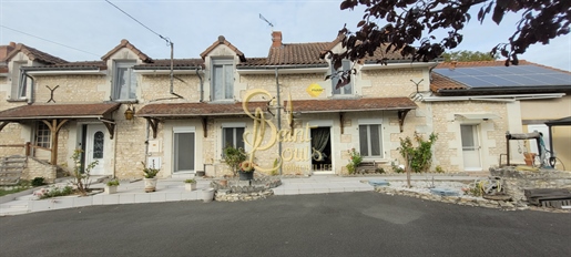 Farmhouse of about 200 m2 - 4 bedrooms - possibility of guest house or gite