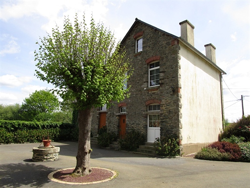 Stone Property 2 Dwellings With Land