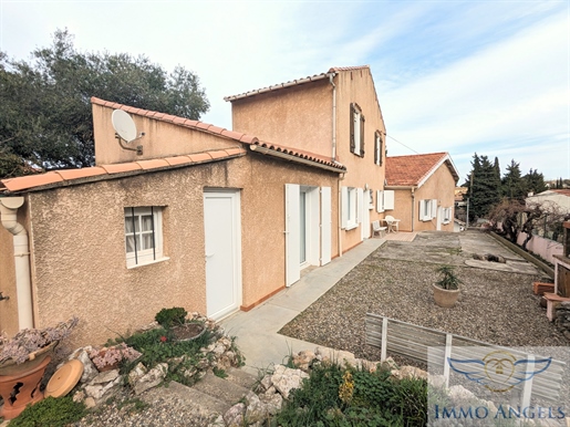 Béziers, Font Neuve district, Property comprising two independent properties with garage