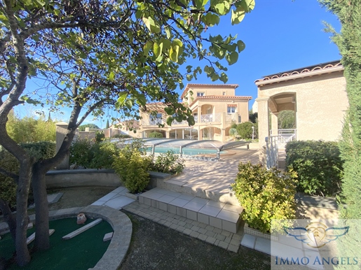 T6 Villa Of 147 M2 On A Plot Of 939 M2 With A Superb And Clear View