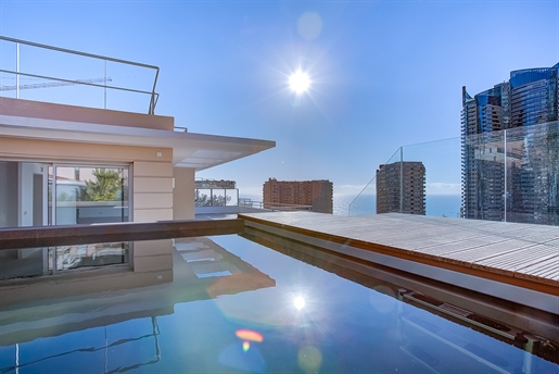 Beausoleil - Penthouse de 137 m2 avec piscine privative - Vue Mer