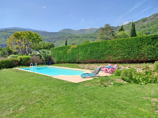 Tourrettes-Sur-Loup - Provençal villa of about 150 m2 located in a quiet area and close to the vill