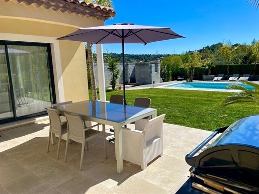 Vence Sud - New villa of approximately 160m2 - Swimming pool