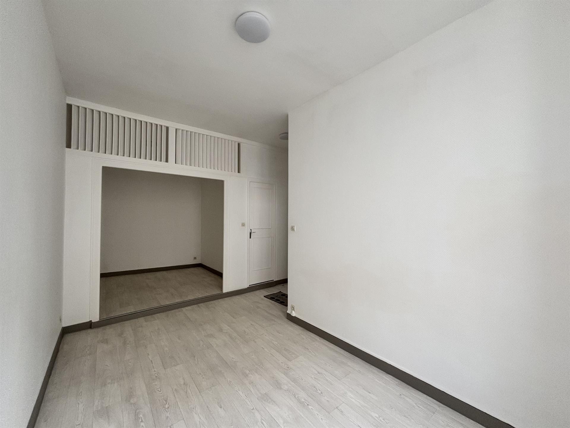 Appartement à louer, 26m², Rochefort