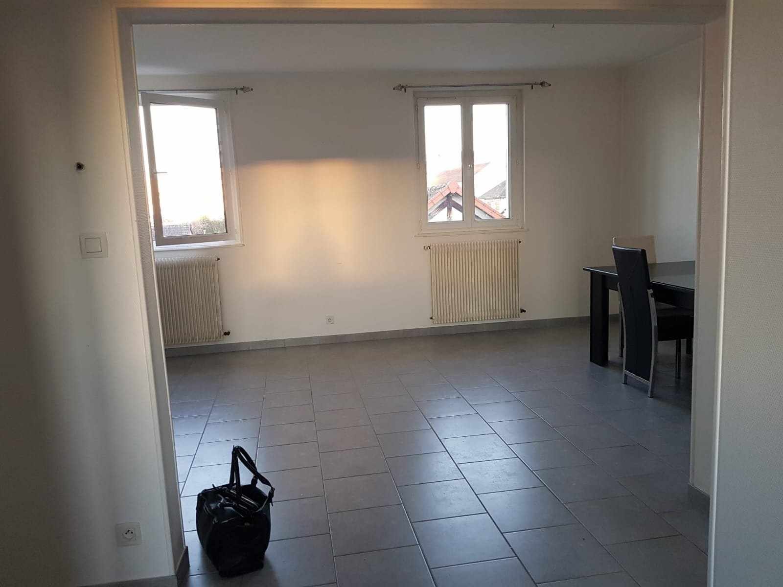 Appartement à louer, 60m², Autun
